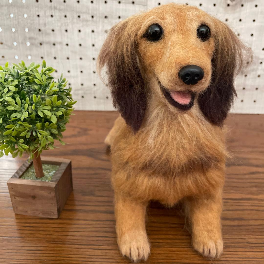 羊毛フェルト　ミニチュアダックス　おすわりBIGサイズ