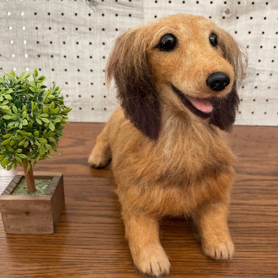 羊毛フェルト　ミニチュアダックス　おすわりBIGサイズ