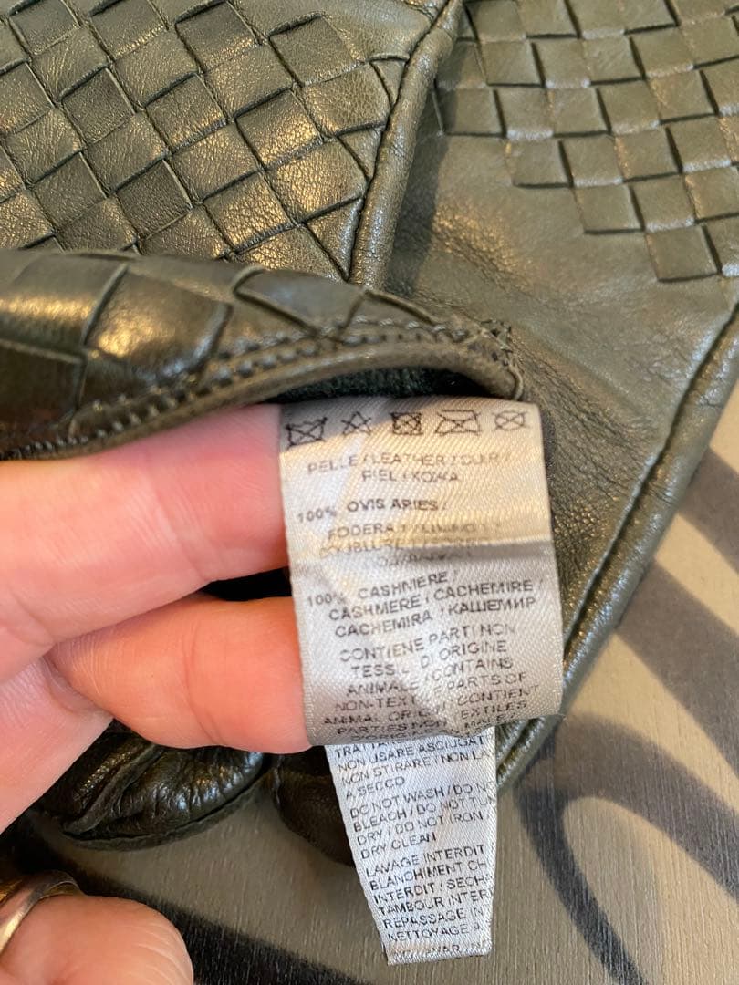ボッテガヴェネタ レザーグローブ 手袋 イントレチャート オリーブ