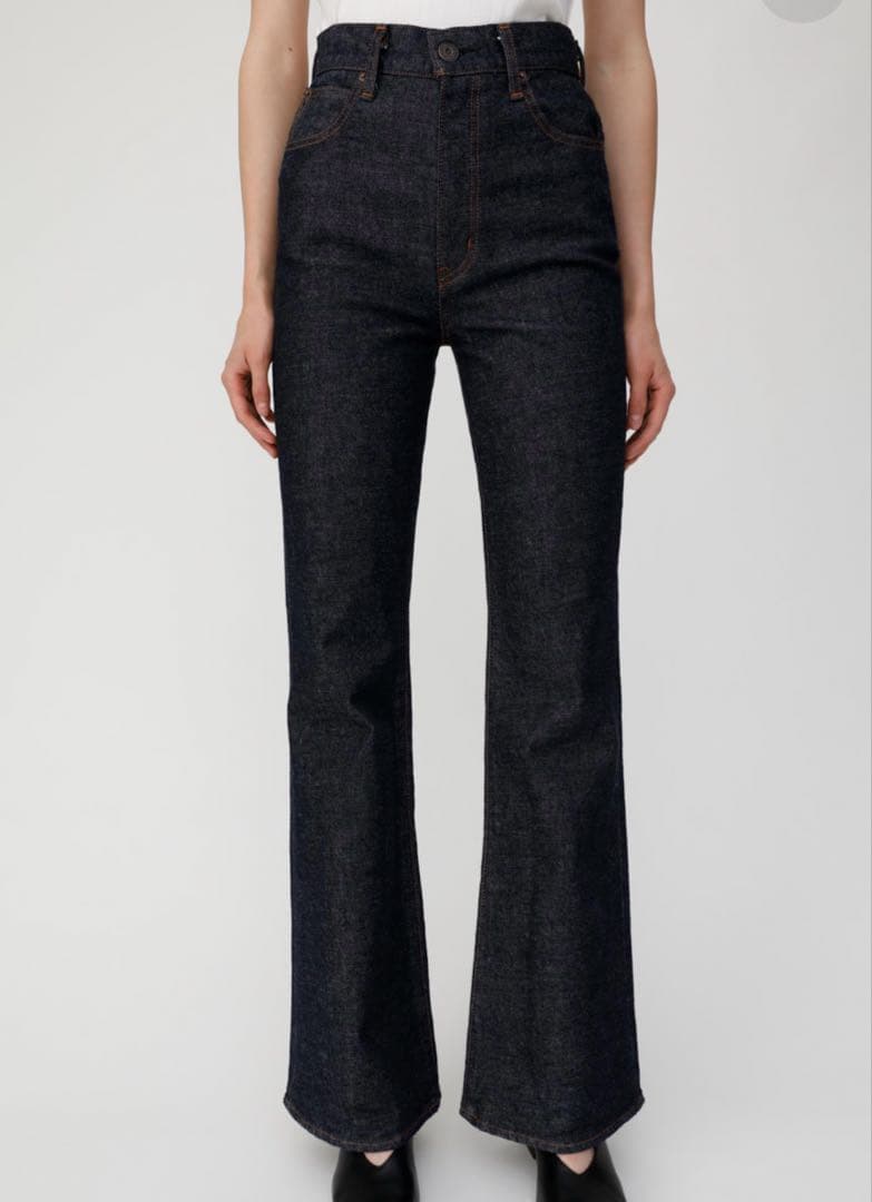 美品　マウジー　MVS FLARE フレアデニムパンツ　ストレッチ　日本製　24