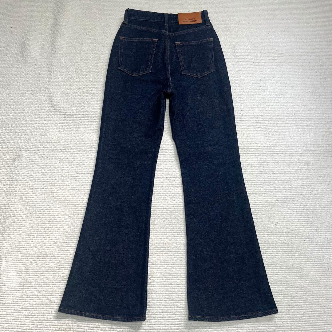 美品　マウジー　MVS FLARE フレアデニムパンツ　ストレッチ　日本製　24