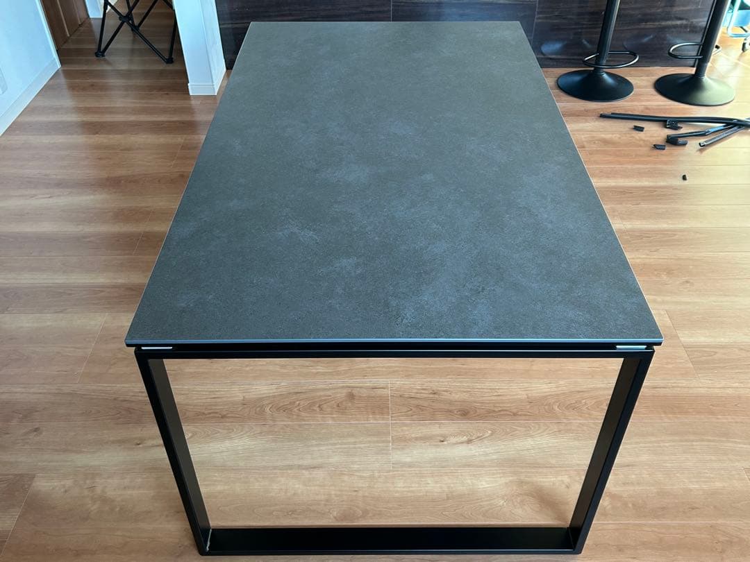 ニトリ　セラミックダイニングテーブル