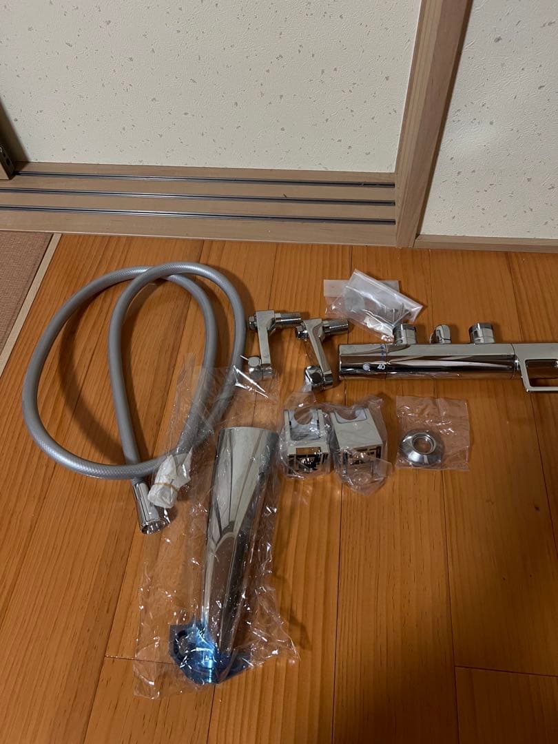 TOTO TMGG44ECR 壁付　シャワー　浴室