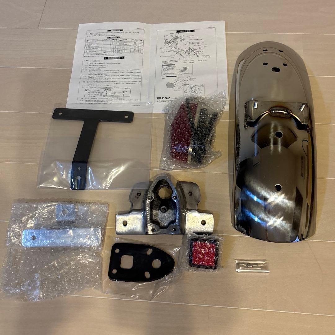 KAWASAKI ステンレスショートフェンダー (リア) W800