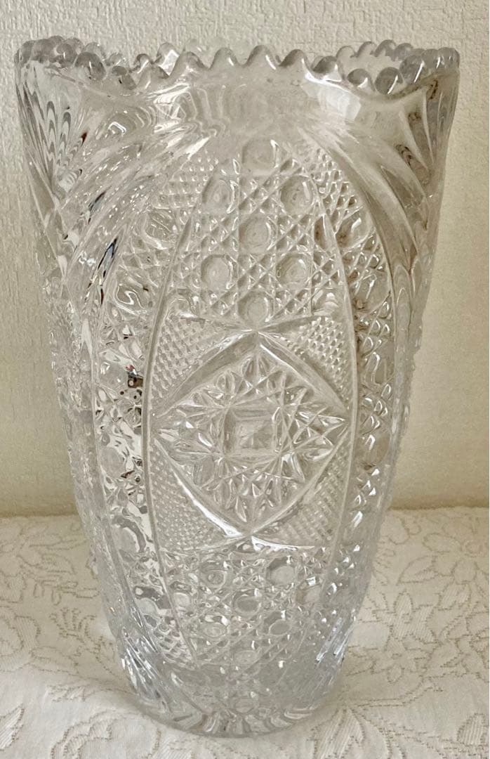 ボヘミアングラス　クリスタルグラス　花瓶　ボヘミア