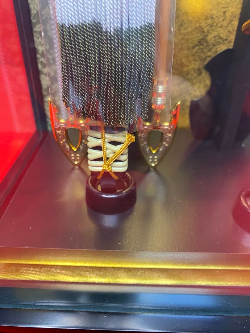 東京久月　破魔弓　安芸の金銀紙ガラスケース・間口約２４×奥行約１９×高さ約４６㎝