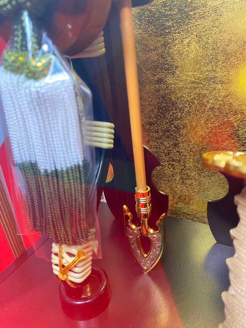 東京久月　破魔弓　安芸の金銀紙ガラスケース・間口約２４×奥行約１９×高さ約４６㎝