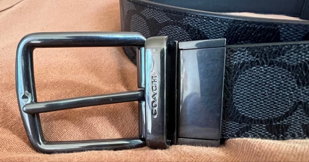 コーチ　シグネチャーリバーシブルベルト