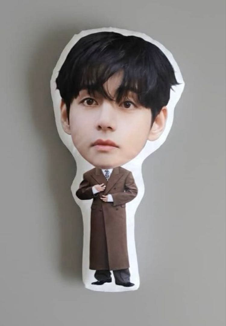 BTS Taehyung テヒョン テテ 2等身クッション 30cm