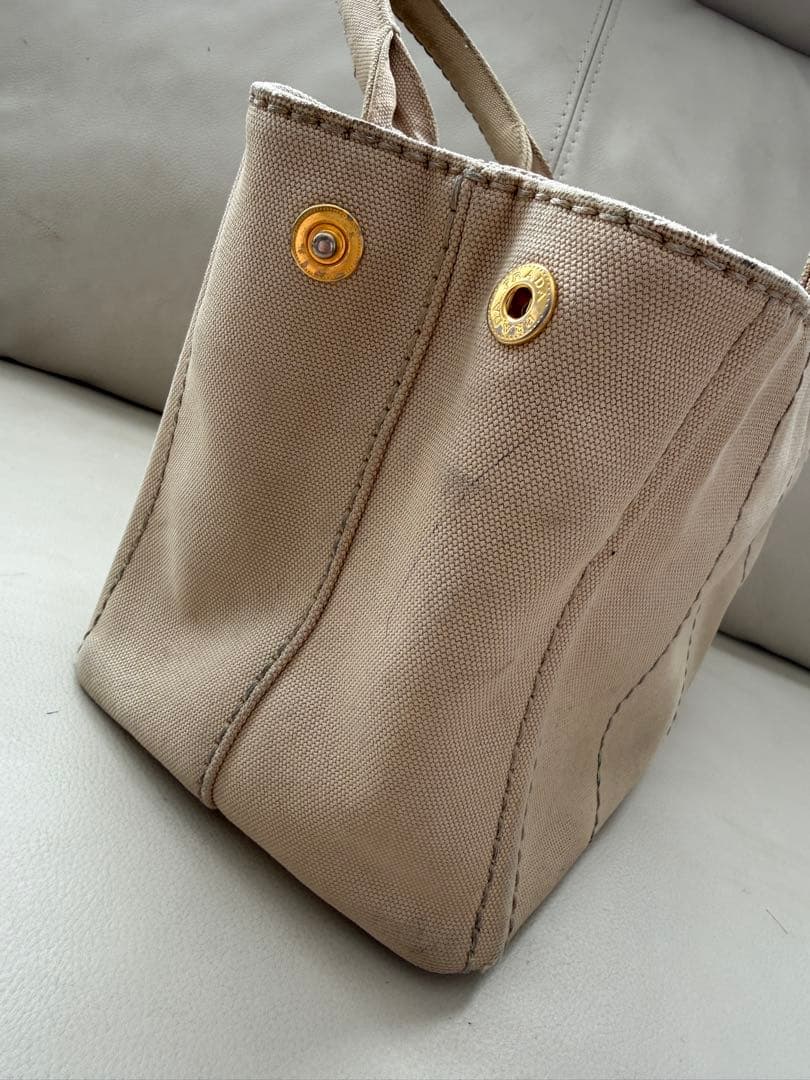 PRADA ベージュ カナパ