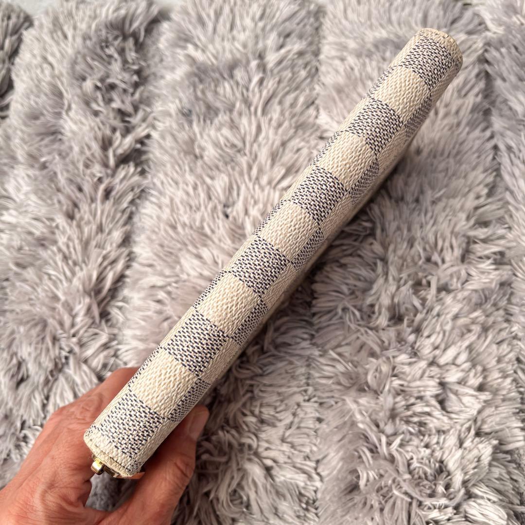 ルイヴィトン　ダミエアズール　ジッピーウォレット　長財布　ホワイト