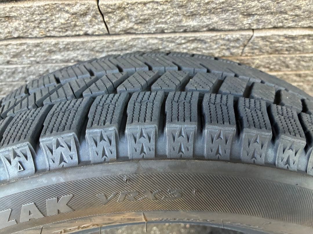 2024年製BRIDGESTONE VRX3 スタッドレス　ブリヂストン 4本