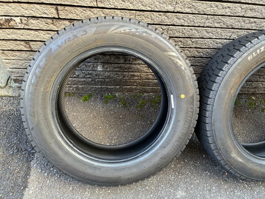 2024年製BRIDGESTONE VRX3 スタッドレス　ブリヂストン 4本