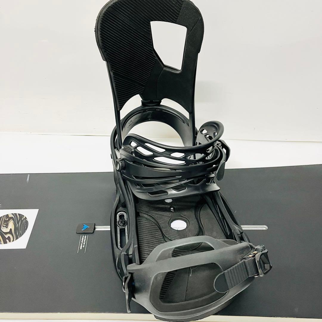 美品　2回使用　バートン　160cm Lサイズ　スノーボード　ボードセット　板