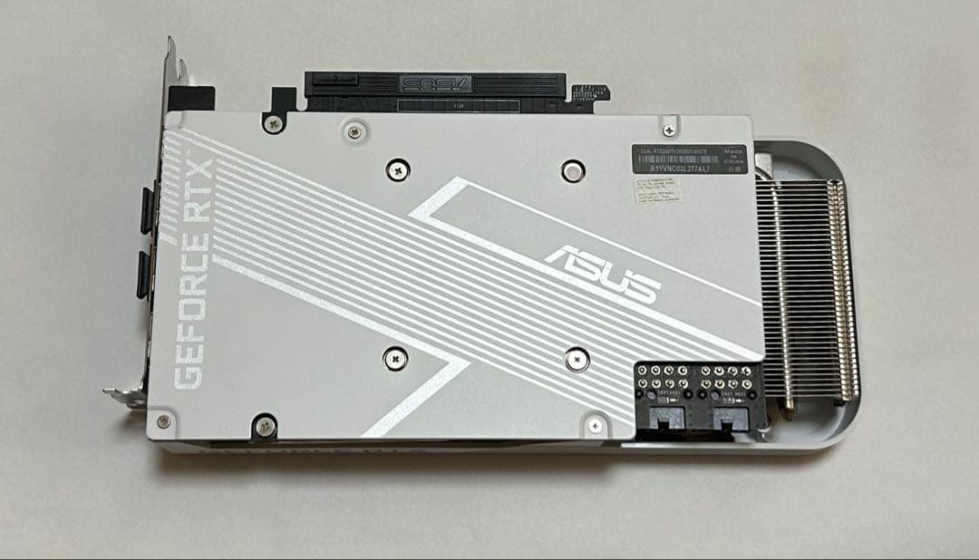 グラフィックボード・グラボ・ビデオカード ASUS GeForce RTX 3060 Ti White