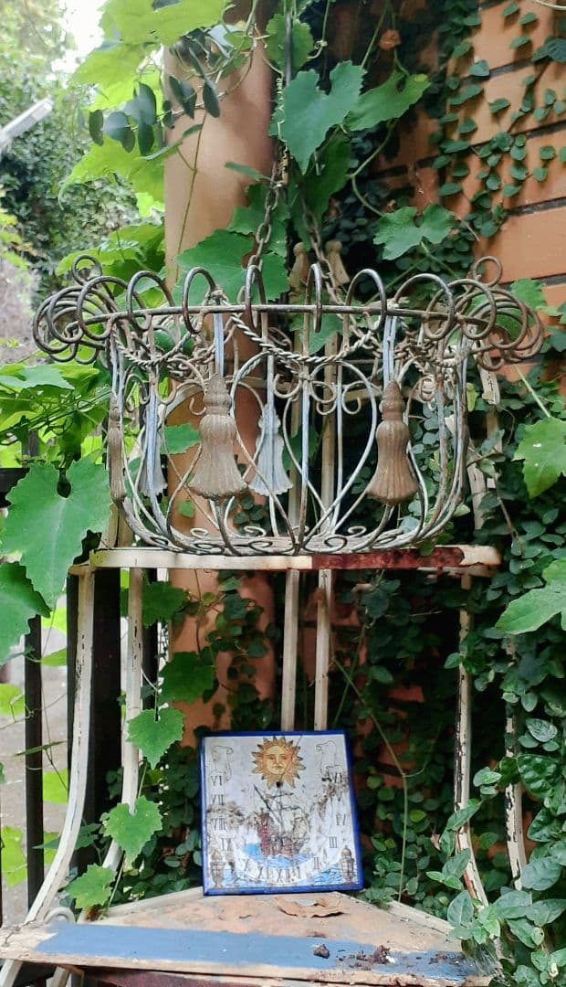 【シャビーシック アンティーク】 アイアン製 ハンギングフラワーバスケット❤︎