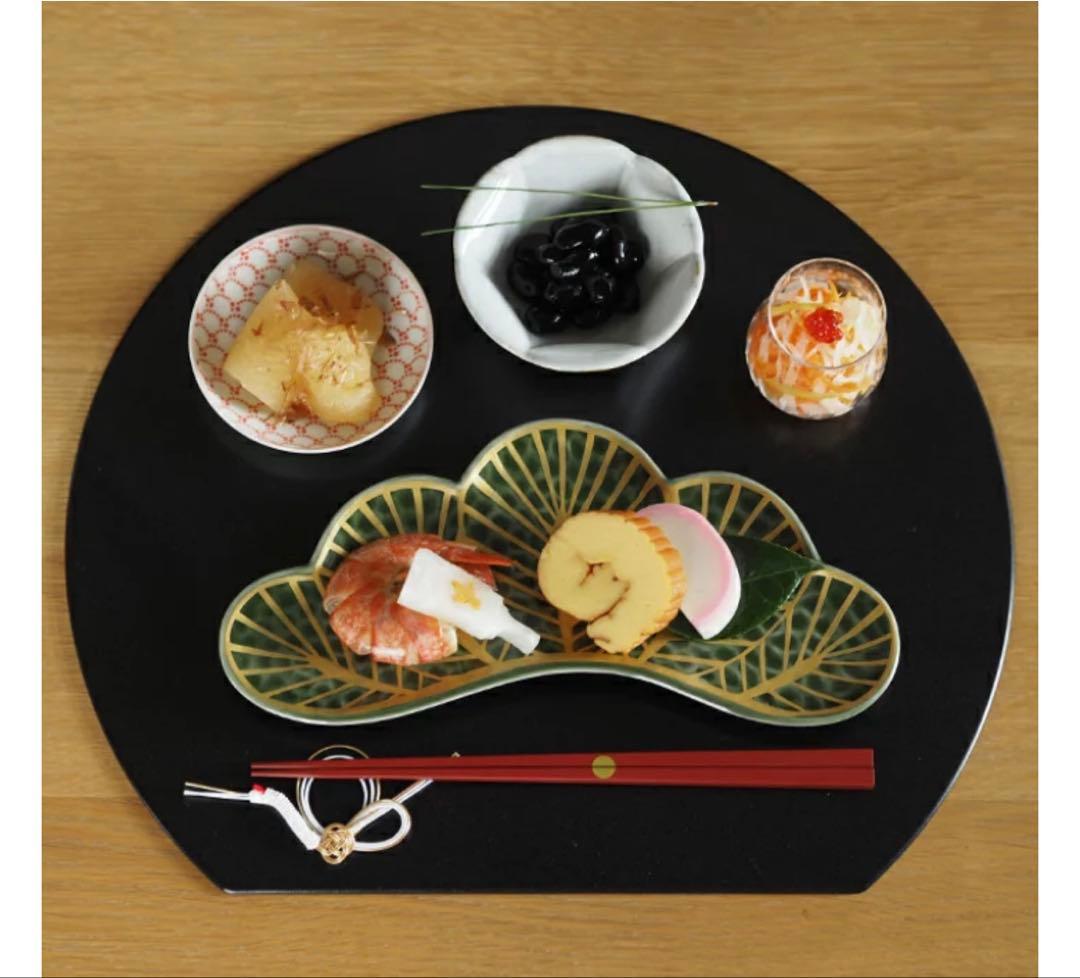 aym様ご依頼品　有田焼　幸楽窯　錦金松葉形前菜皿　茶緑金　白金　4点セット