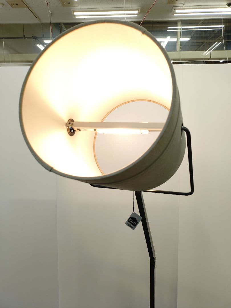展示未使用品 ディーゼル フォスカリーニ フロアライト DIESEL