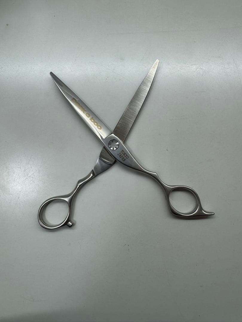 peek-a-boo シザー