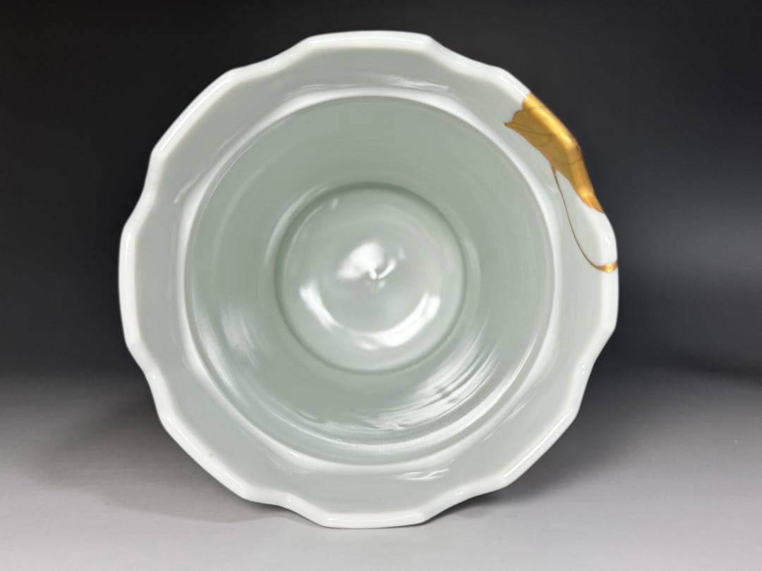 厳嶋豊之助 金銀彩野葡萄文 白磁八角花瓶 共箱 共布 花瓶 花器 厳嶋 豊之助