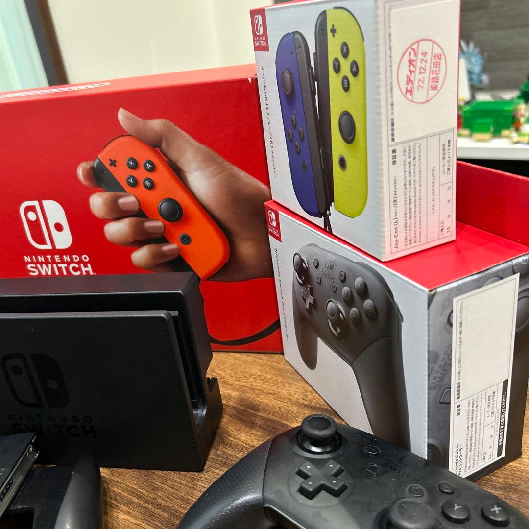 Nintendo Switch 本体 赤/青/黄/緑