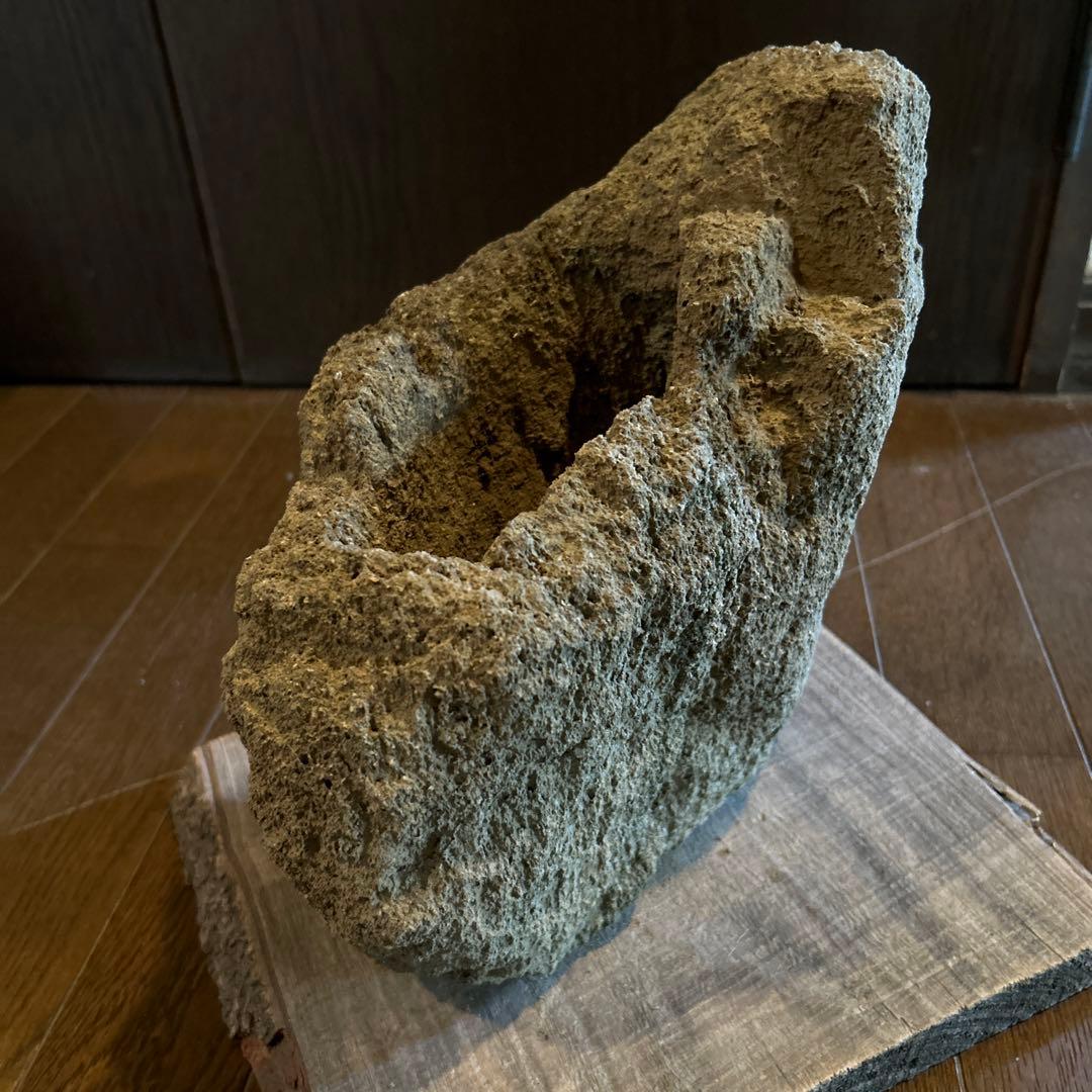 山渓鉢　雲山石　溶岩石　希少　一点モノ　苔　山野草　盆栽　多肉植物　小品盆栽