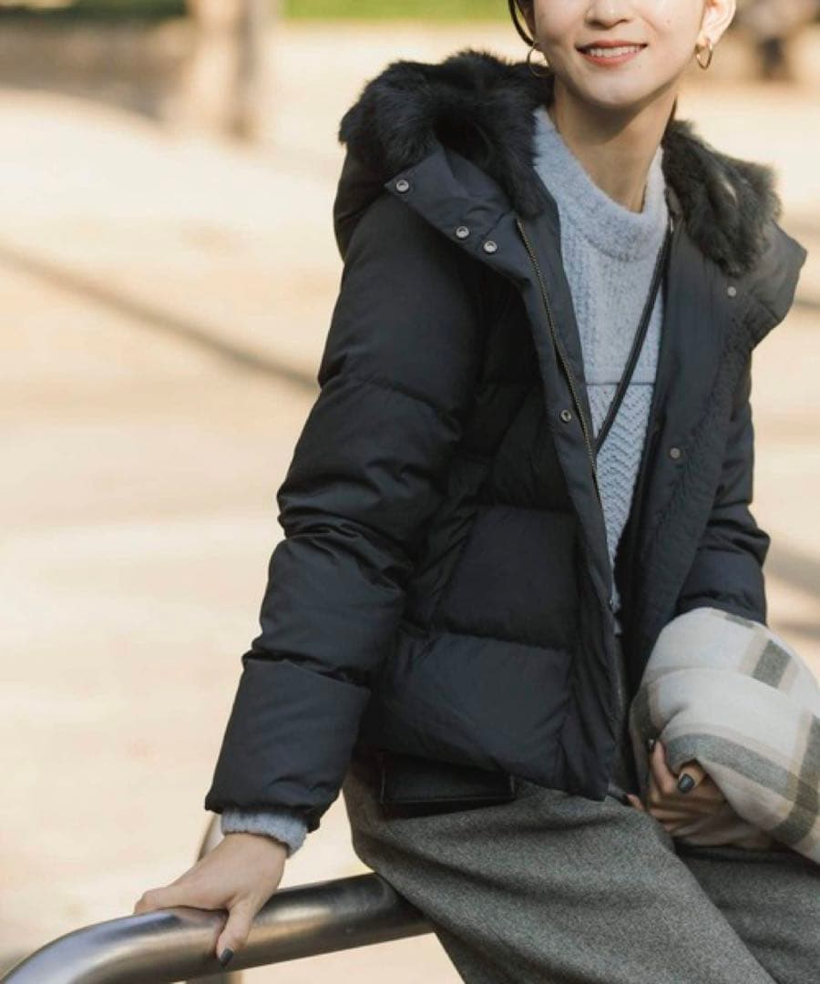 アーバンリサーチ　2way　ラビットフードファーダウンジャケット　ネイビーM