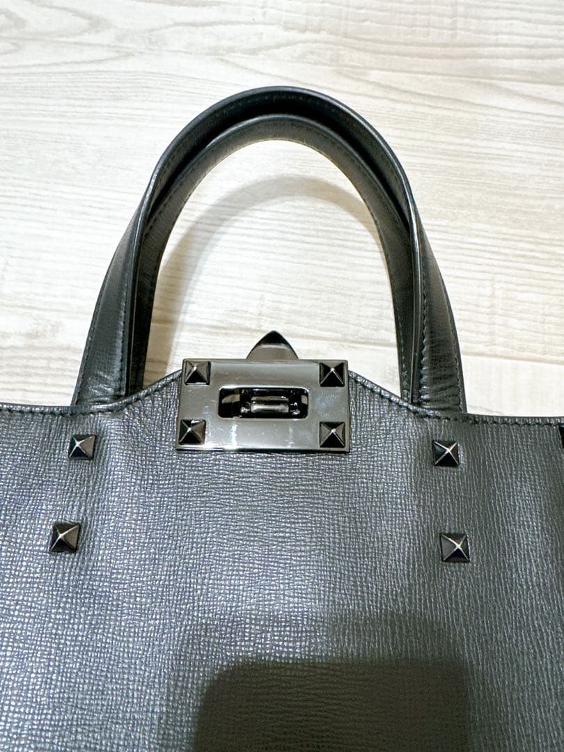 VALENTINO GARAVANI ブラック　ミニトートバッグ
