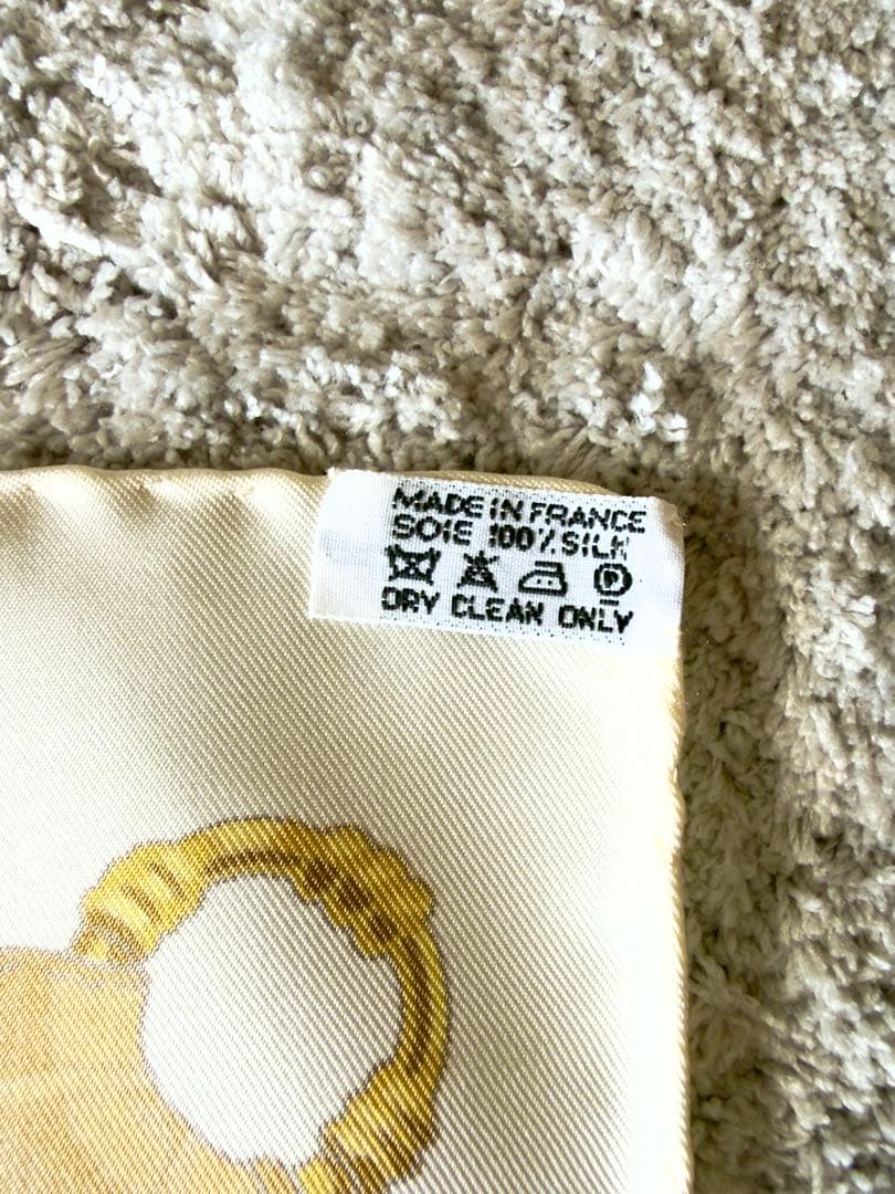 新品未使用箱付 HERMÈS エルメス シルクスカーフ カレ 90×90cm