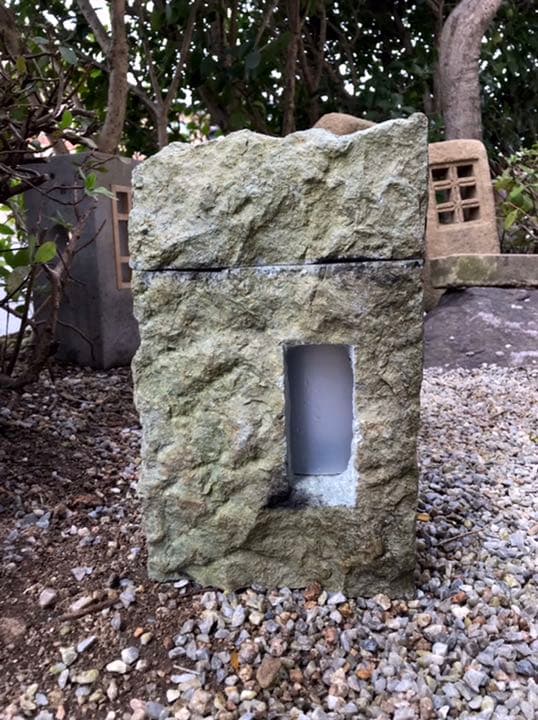 【天然自然石・石灯り・足元灯り・石灯篭・ガーデンライト】造園水石飾り石箱庭