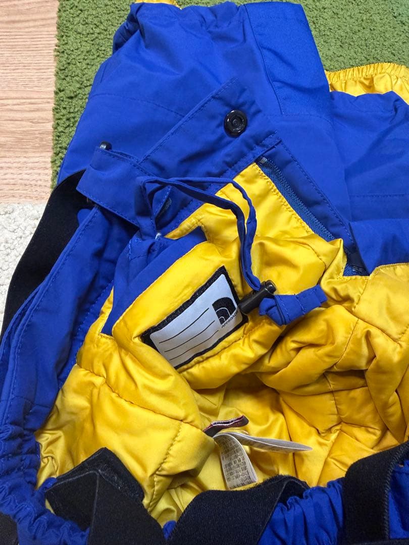 100サイズ　ノースフェイス　スノーウエア上下