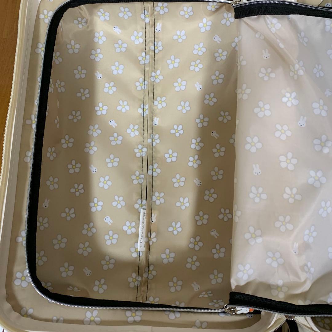 ミッフィーキャリーケース　30L ホワイト