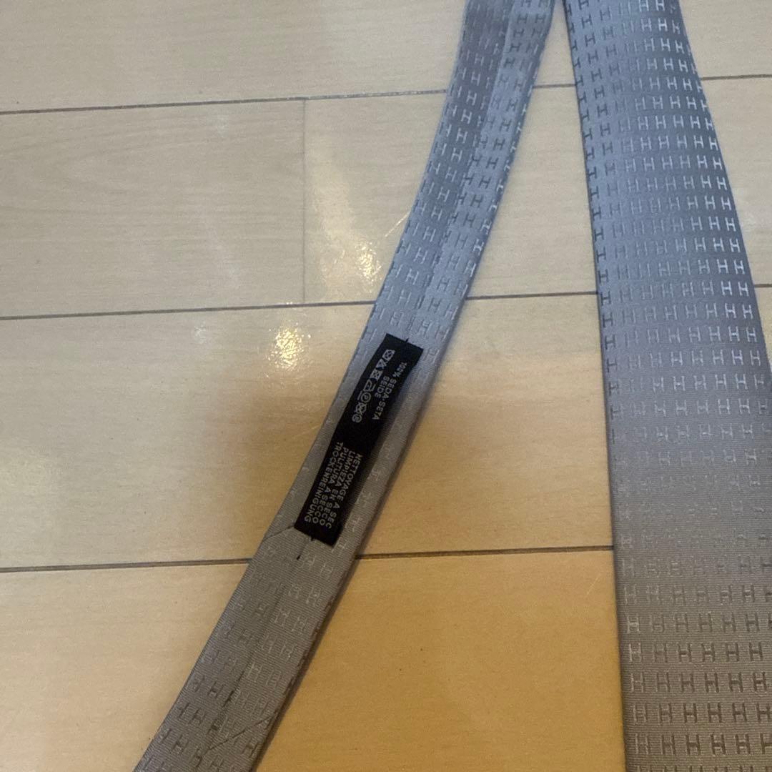 HERMES グレー Hマーク ネクタイ