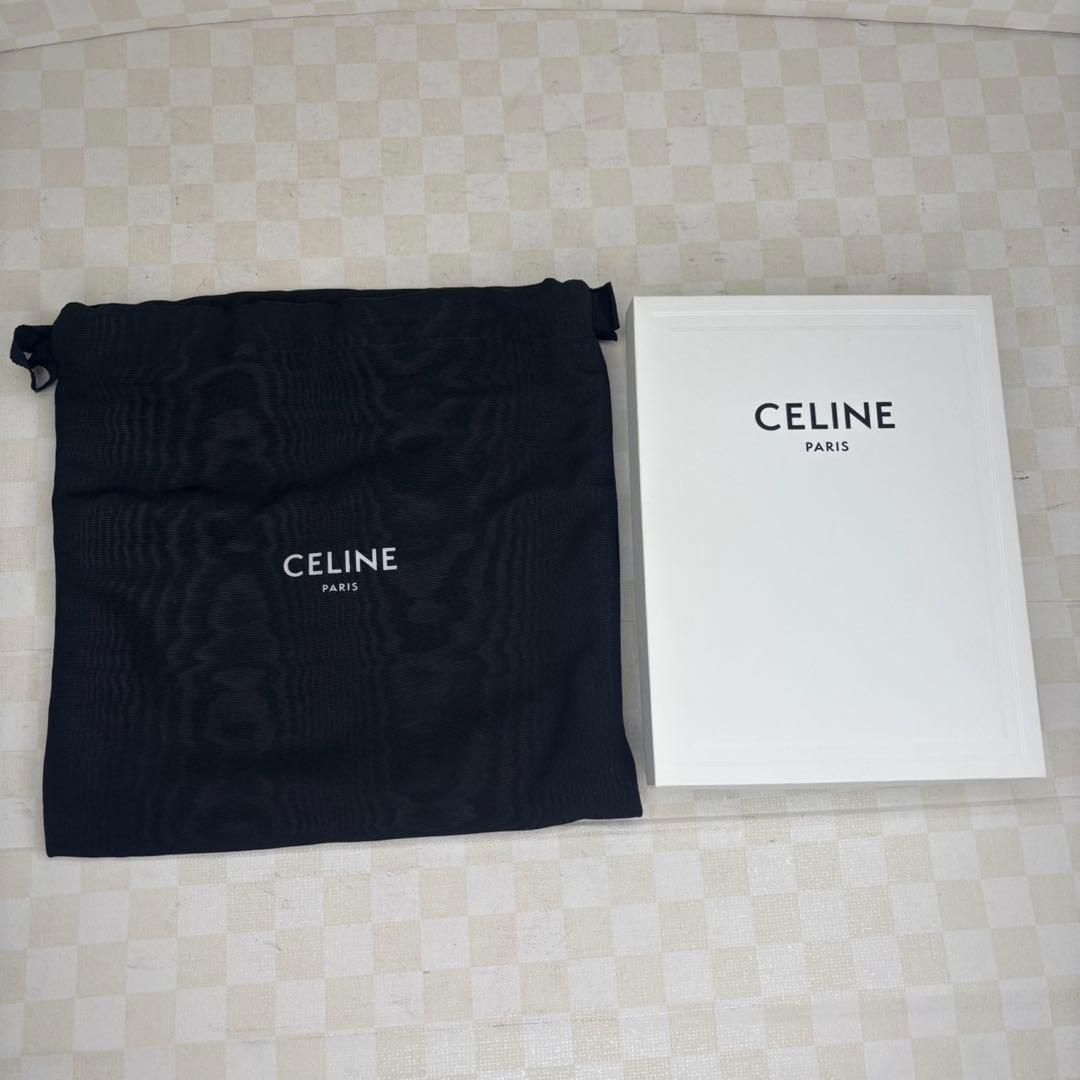 極美品　CELINE セリーヌ　財布　二つ折り　M24