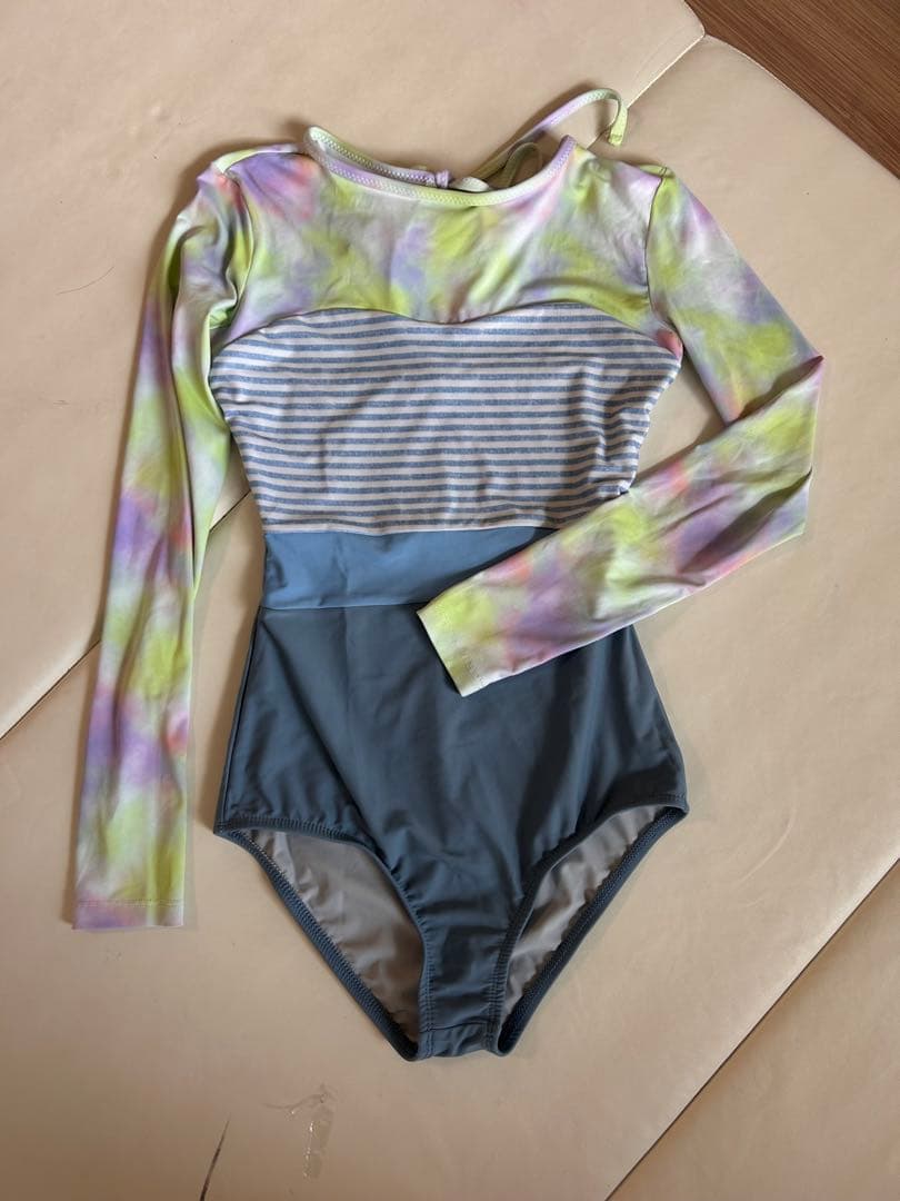 Seea ロンスプ　マルチカラー 長袖ワンピース水着 S