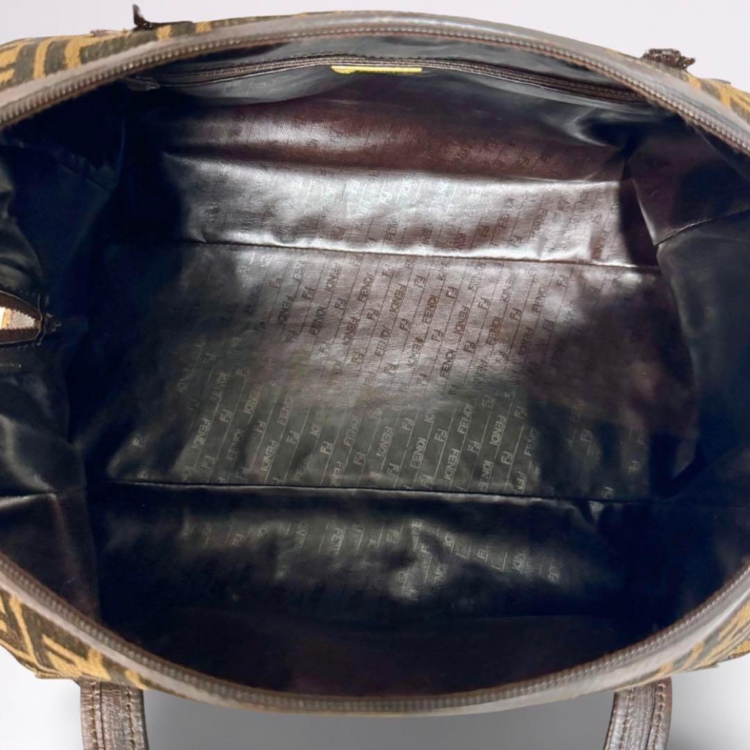 【正規品】フェンディ FENDI ズッカ ボストンバッグ FFロゴ 茶 男女兼用