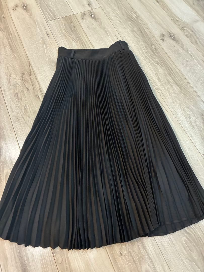 HYKE ブラック プリーツスカート サイズ2