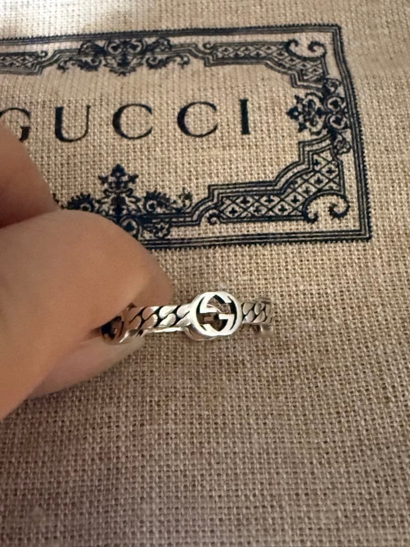GUCCI シルバーリング 60号 ロゴ入り