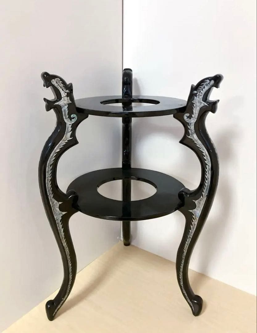 アンティーク調　飾り棚　花台　猫脚　螺鈿細工　サイドテーブル