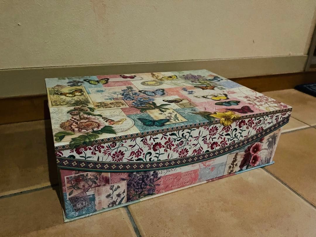 収納ボックス　花更紗