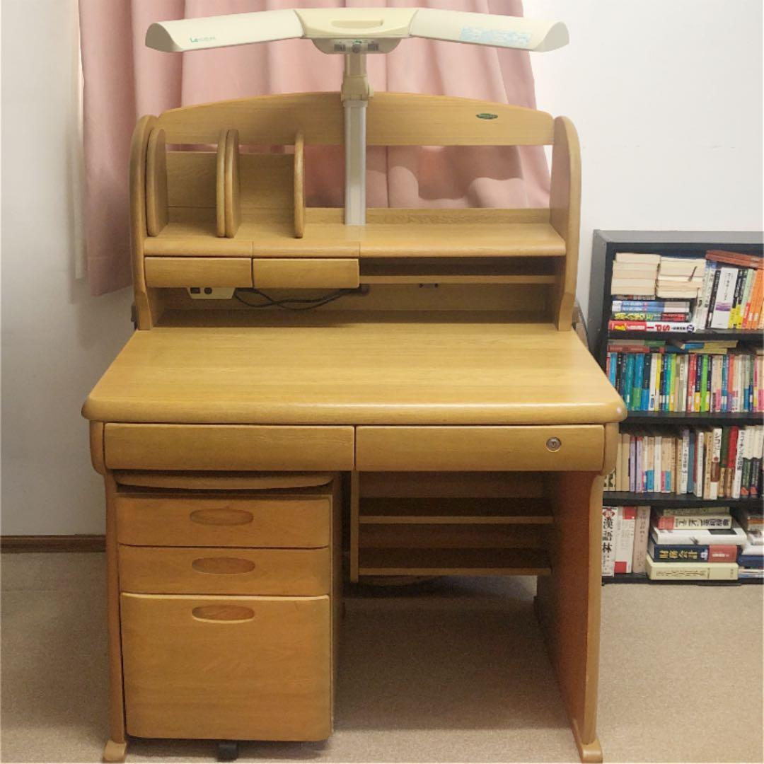 KOIZUMIの学習机（木目調）