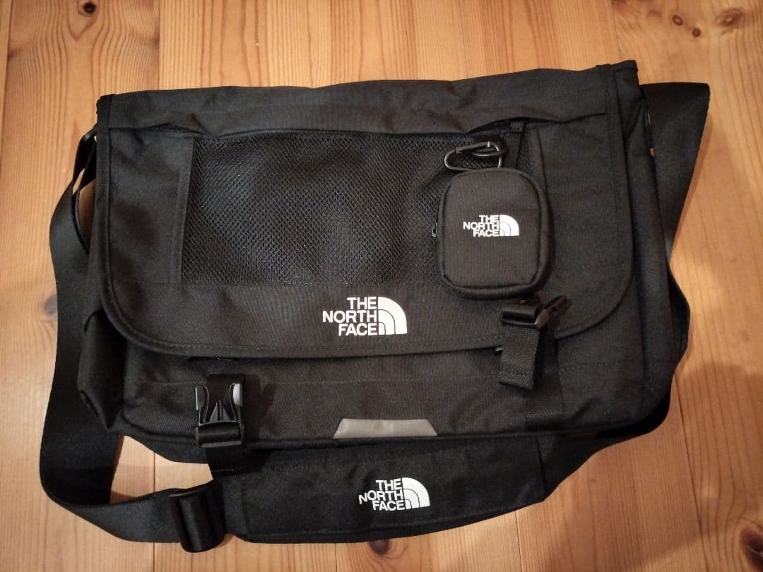ノースフェイス　メッセンジャーバッグ
