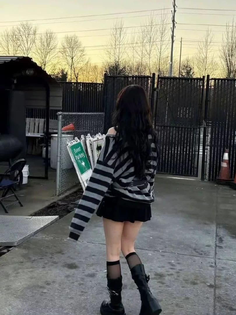 SETUPEXE ストライプ Vネック ニット　カリナ着用 rショップ