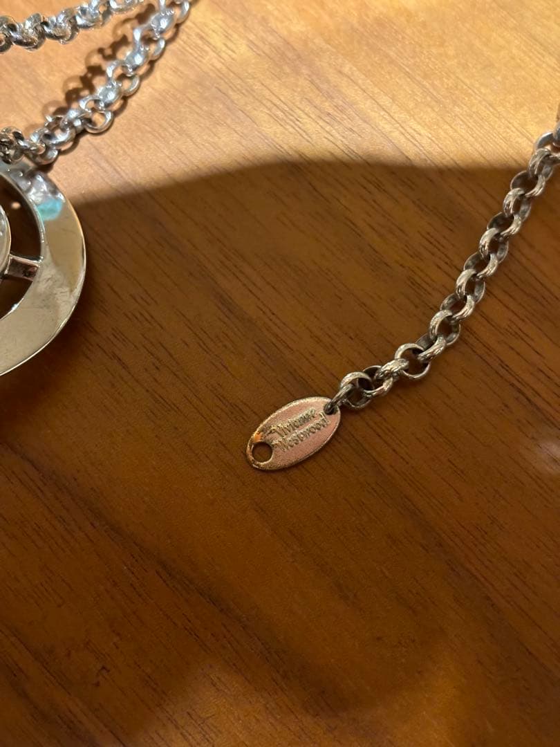 ヴィヴィアンネックレス