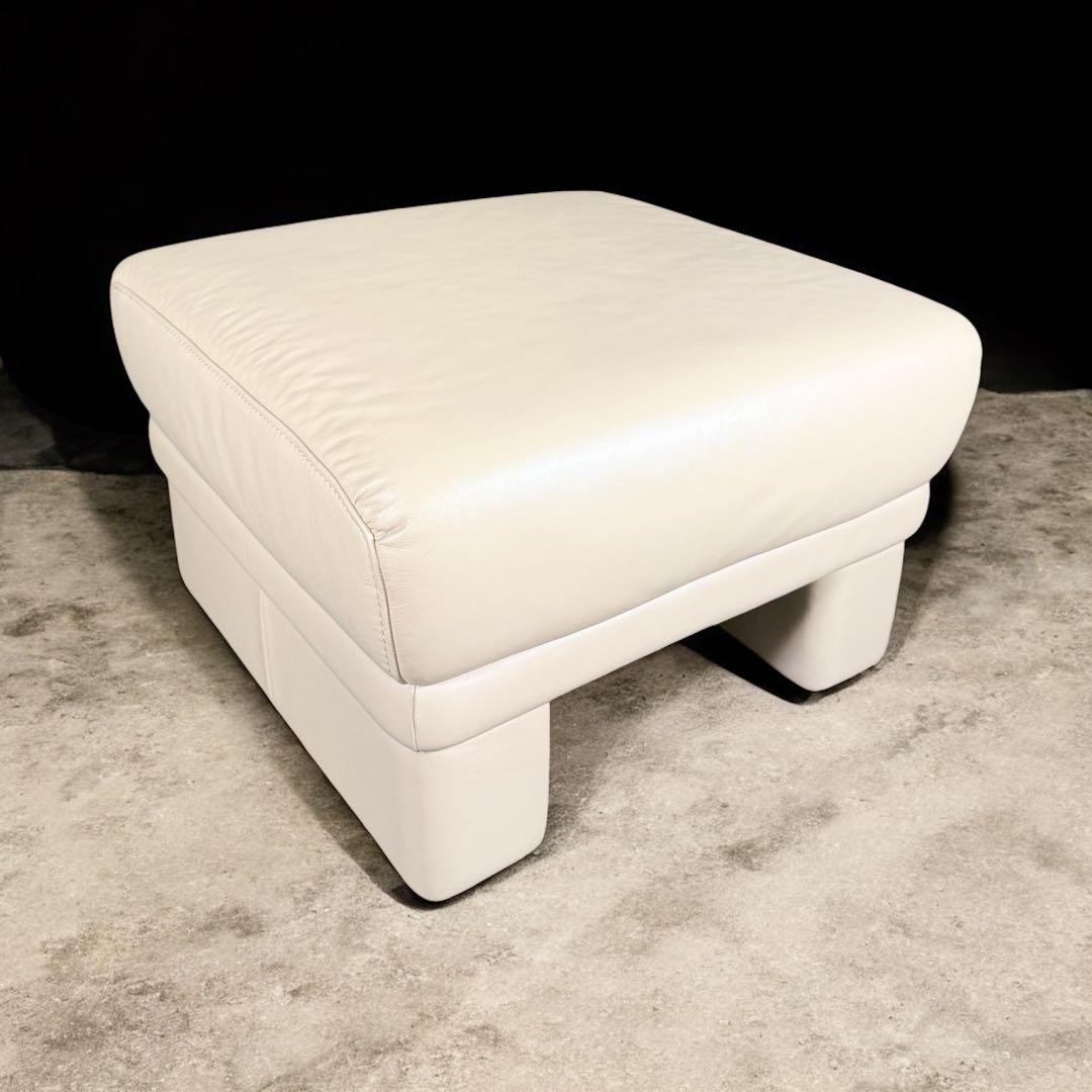 HR864 himolla ヒモラ　オットマン 本革 総本革　ベージュ系