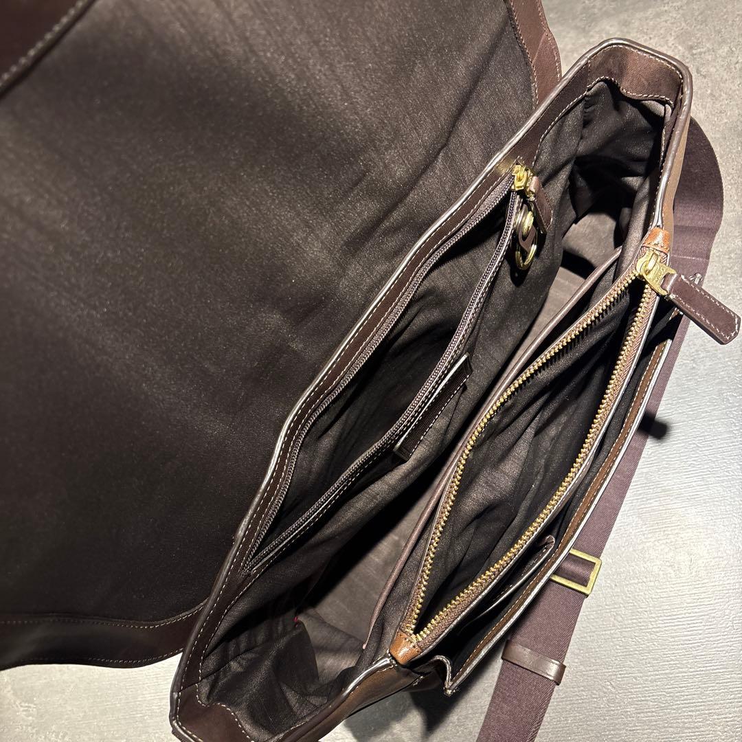 TUMI トゥミBeacon Hill ショルダーバッグ　レザー　美品