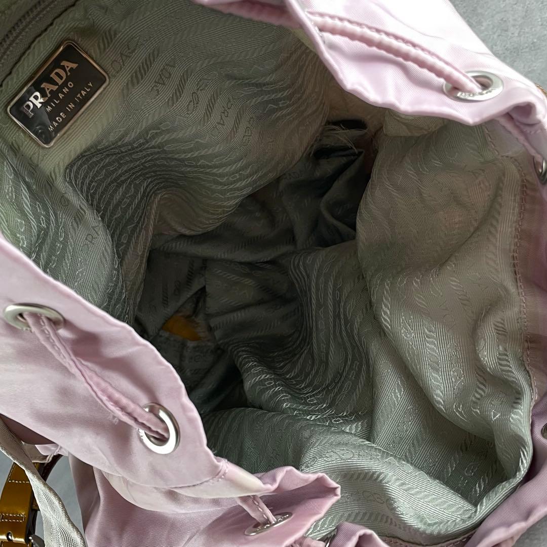 入手困難✨ プラダ リュック ナイロン 三角ロゴプレート ピンク wポケット