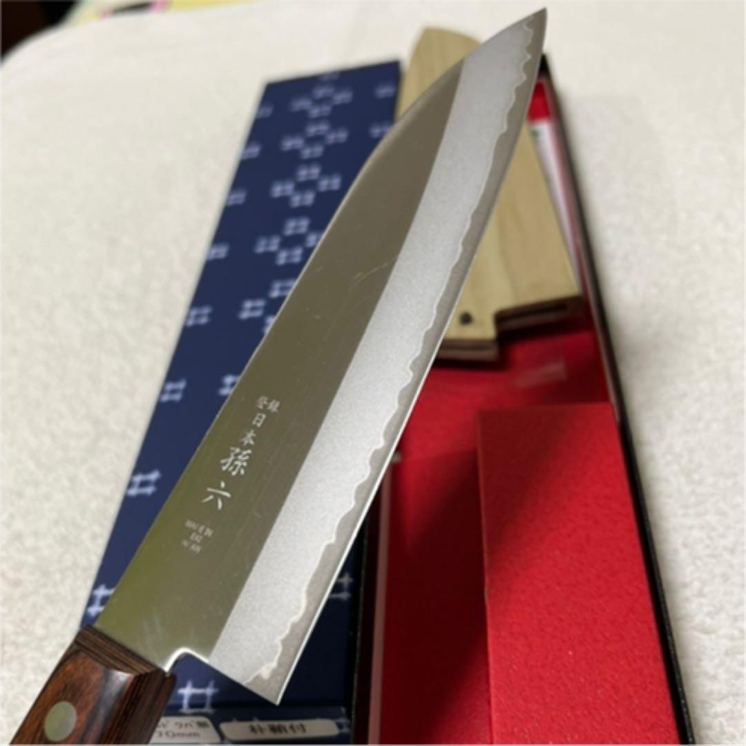 関の包丁　日本孫六　高級三徳包丁・鞘付