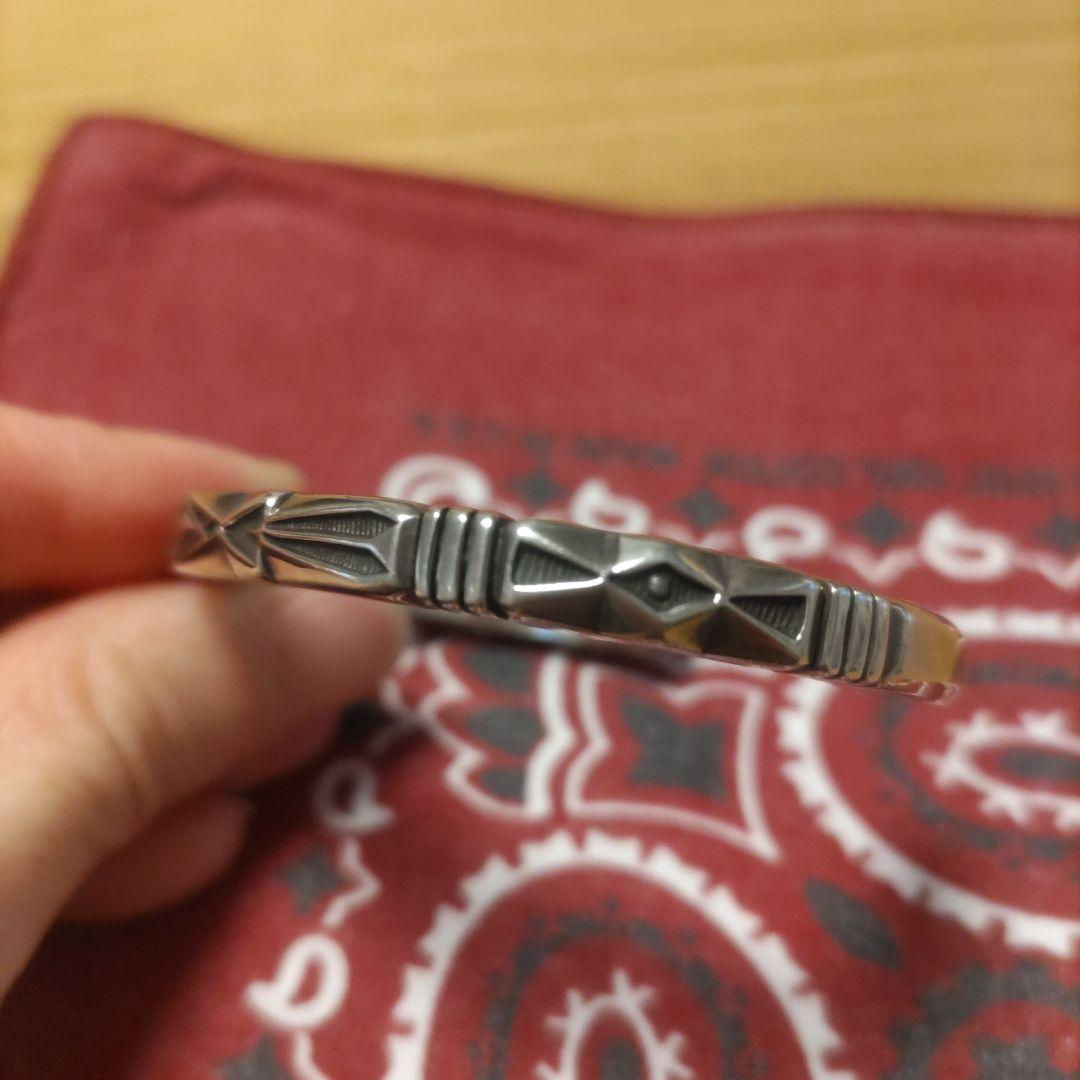 Thomas Curtis ナバホ族 バングル スタンプワークトーマスカーティス