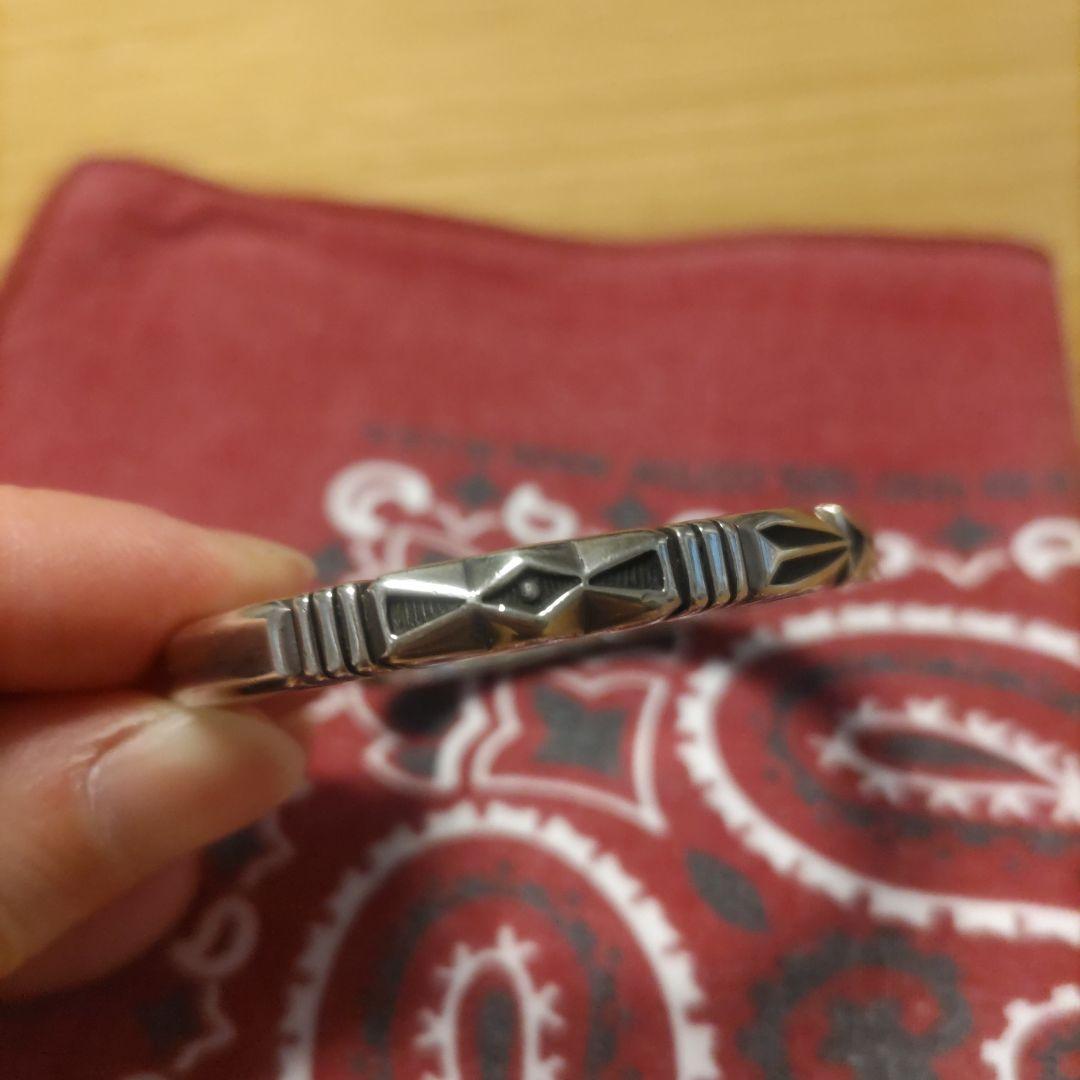 Thomas Curtis ナバホ族 バングル スタンプワークトーマスカーティス